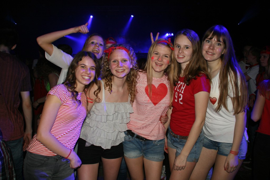 ../Images/Knalrooie Stuiterbal Disco - Stephan Bekooij 029.jpg